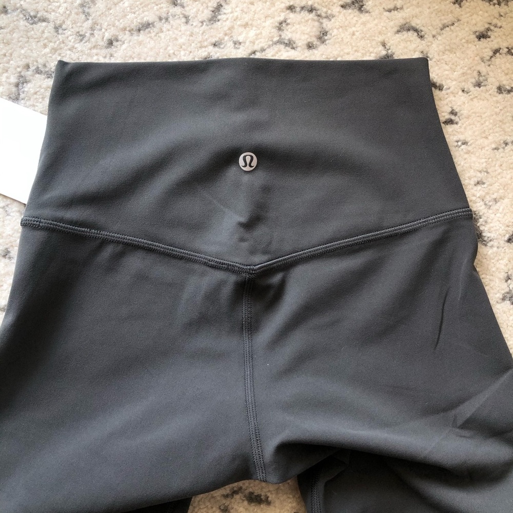 Lululemon Align Pant II 25" - Graphite Grey - Picture 4 of 8